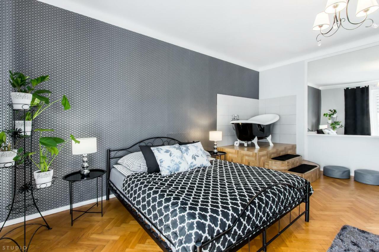 Clicktheflat Apartment Chmielna 7 Varsavia Esterno foto